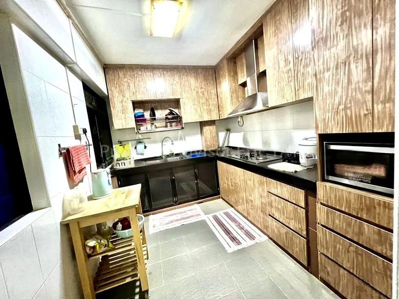 5 Room (5I) HDB for Sale in  504 Woodlands Drive 14 - Image 5