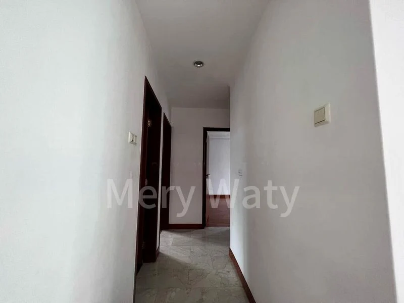 3 Bed Condo for Rent in The Balmoral Spring - Image 7