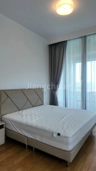 4 Bed Condo for Rent in  Nouvel 18 - Image 2