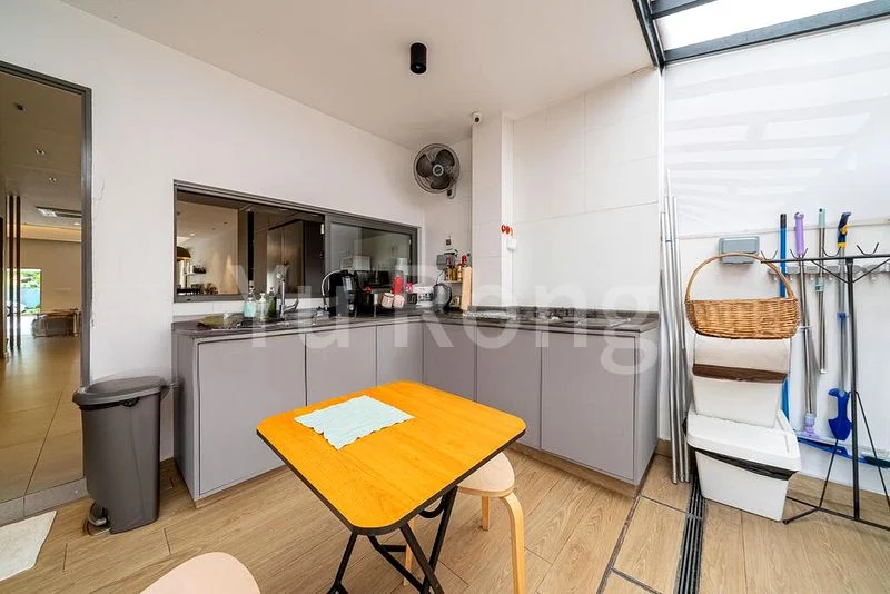 5 Bed Terraced House (Landed) for Sale in Kovan Garden - Image 12