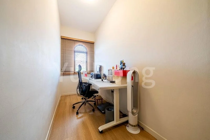 5 Bed Terraced House (Landed) for Sale in Kovan Garden - Image 3