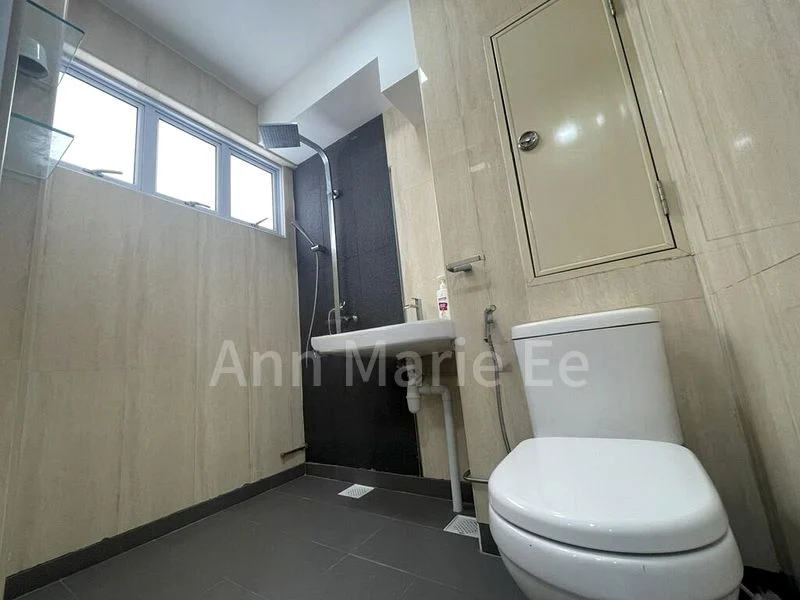 5 Room (5I) HDB for Rent in  29 Marine Crescent - Image 1