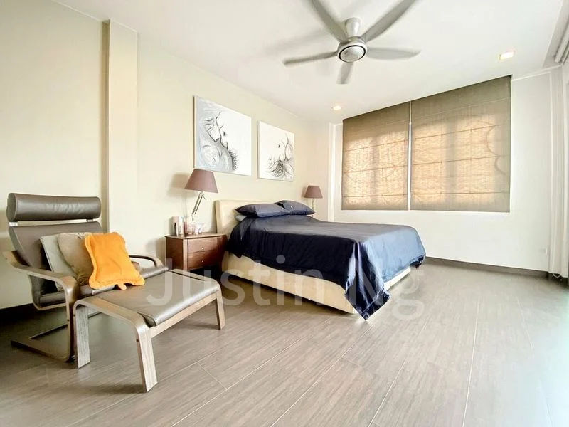 5 Bed Semi-Detached House (Landed) for Sale in  East Coast Hill - Image 9