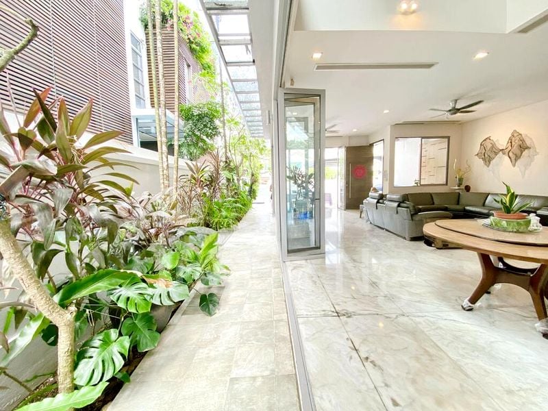 5 Bed Semi-Detached House (Landed) for Sale in  East Coast Hill - Image 7