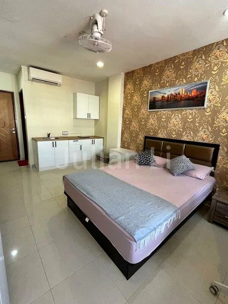 Food & Beverage for Sale: 723 East Coast Road - Image 3