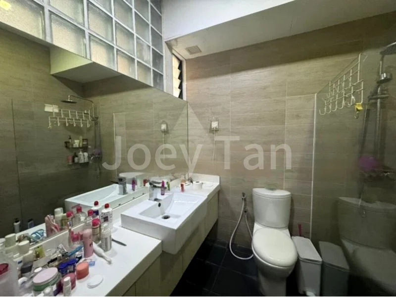 8 Bed Terraced House (Landed) for Sale in Jalan Bunga Rampai - Image 8