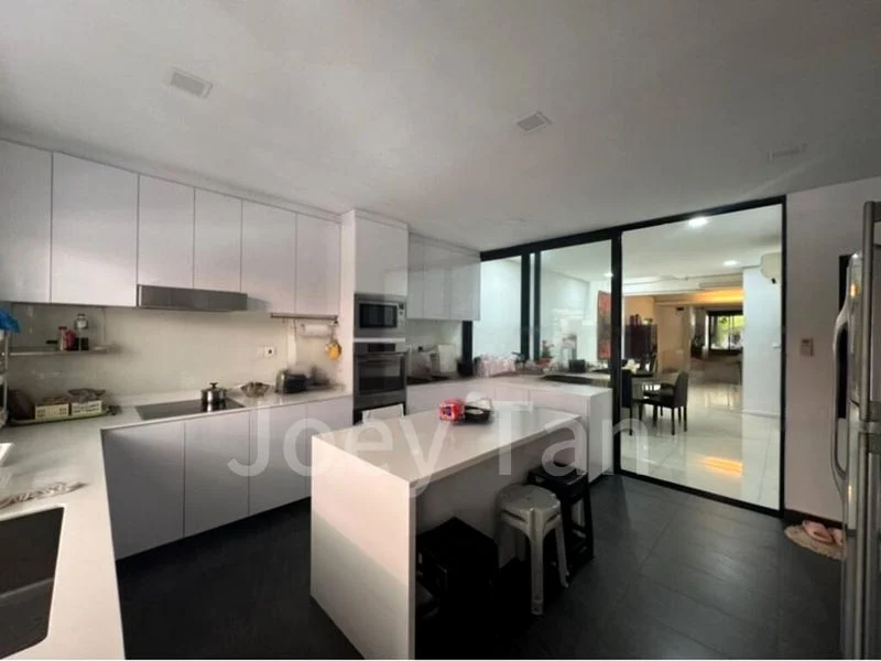 8 Bed Terraced House (Landed) for Sale in Jalan Bunga Rampai - Image 3