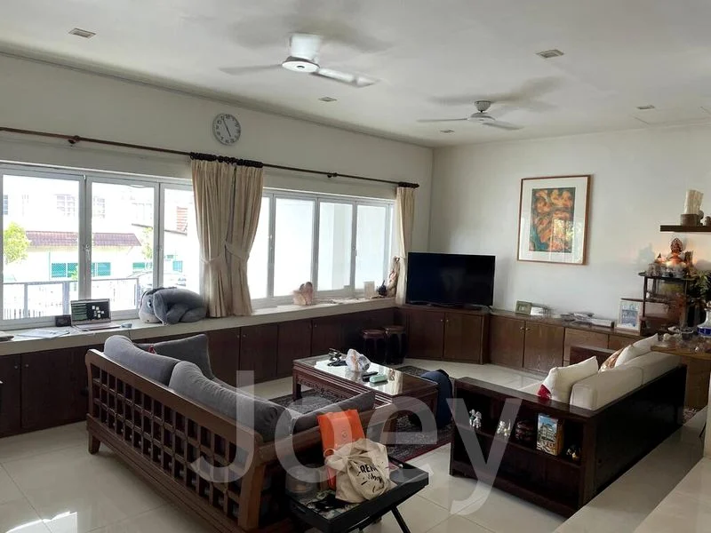 5 Bed Semi-Detached House (Landed) for Rent in  Mistral Park - Image 1