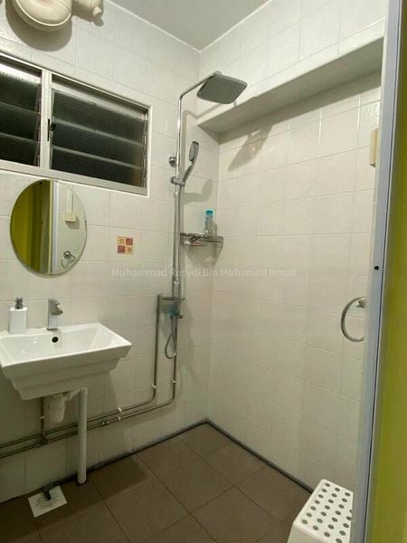 Master Room (HDB) for Rent in  842B Tampines Street 82 - Image 4