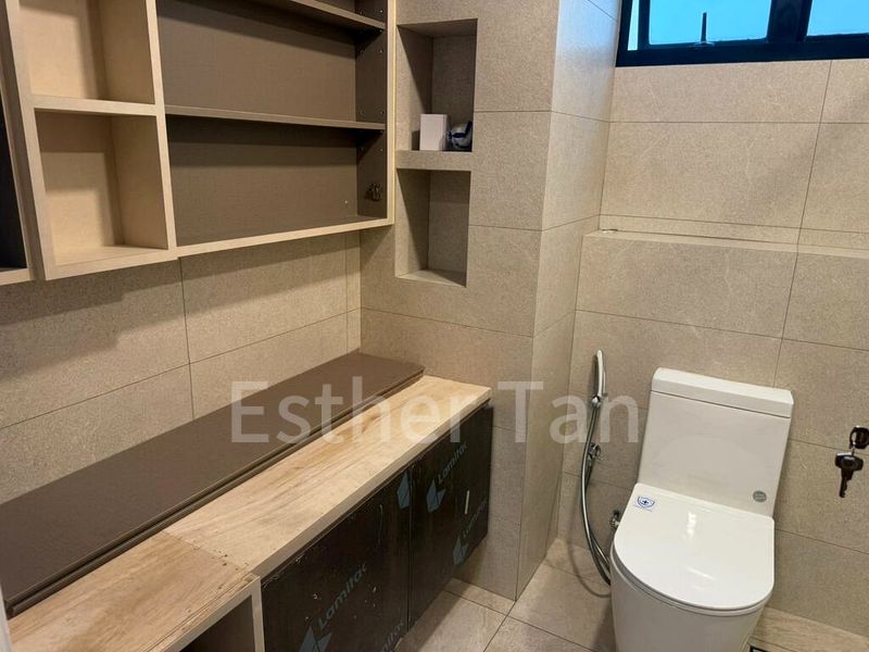 3 Bed Condo for Rent in  Park East - Image 9