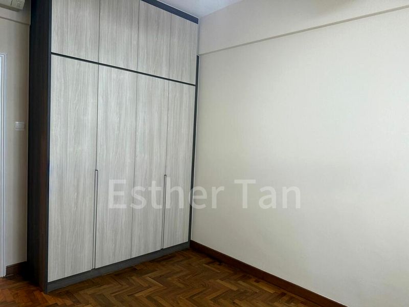 3 Bed Condo for Rent in  Park East - Image 6