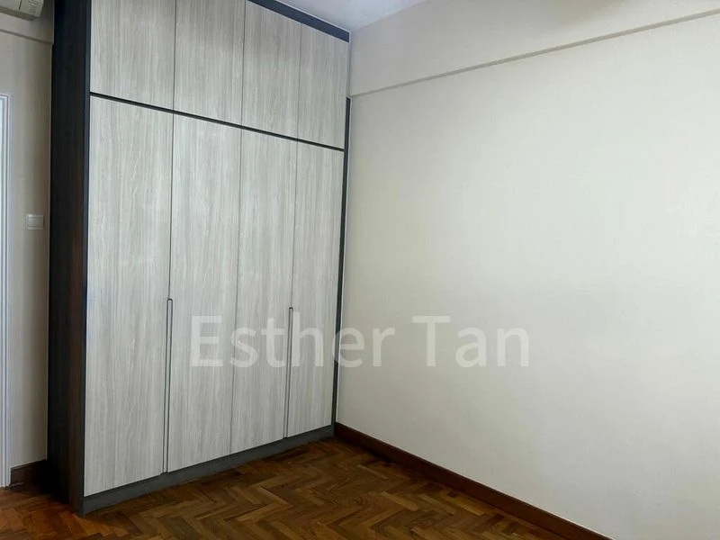 3 Bed Condo for Rent in  Park East - Image 6