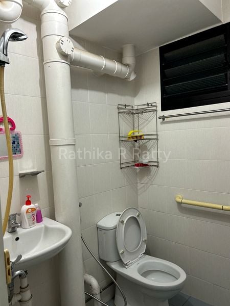 Common Room (HDB) for Rent in  336 Ang Mo Kio Avenue 1 - Image 1
