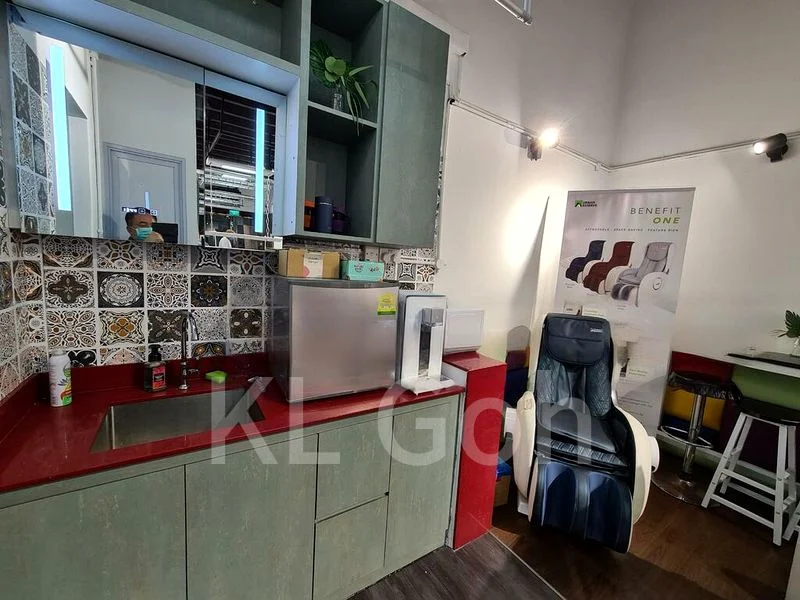 Light Industrial (B1) for Rent: Oxley BizHub 2 - Image 1