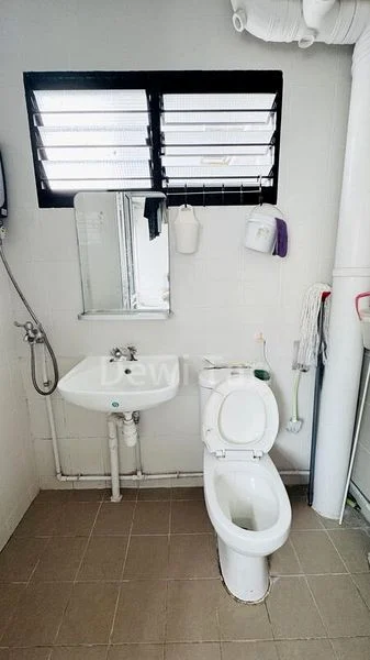 4 Room (4S) HDB for Rent in  169 Bedok South Avenue 3 - Image 7