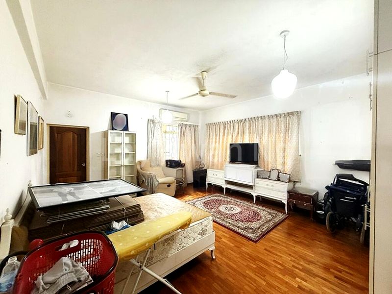 7 Bed Bungalow (Landed) for Sale in  Chancery Lane - Image 6