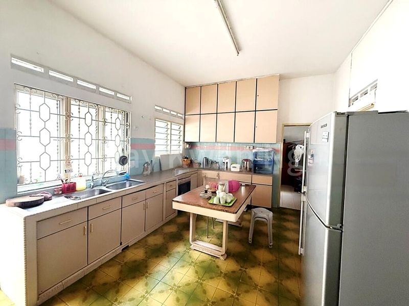 7 Bed Bungalow (Landed) for Sale in  Chancery Lane - Image 13