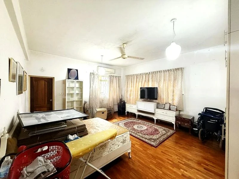 7 Bed Bungalow (Landed) for Sale in  Chancery Lane - Image 10