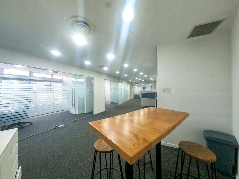 Office for Rent: The Plaza - Image 1