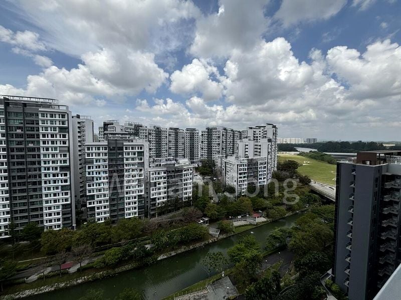 Room (Condo) for Rent in  Piermont Grand - Image 1
