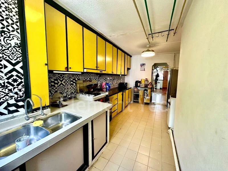 3 Room (3A) HDB for Sale in  260 Bukit Batok East Avenue 4 - Image 3