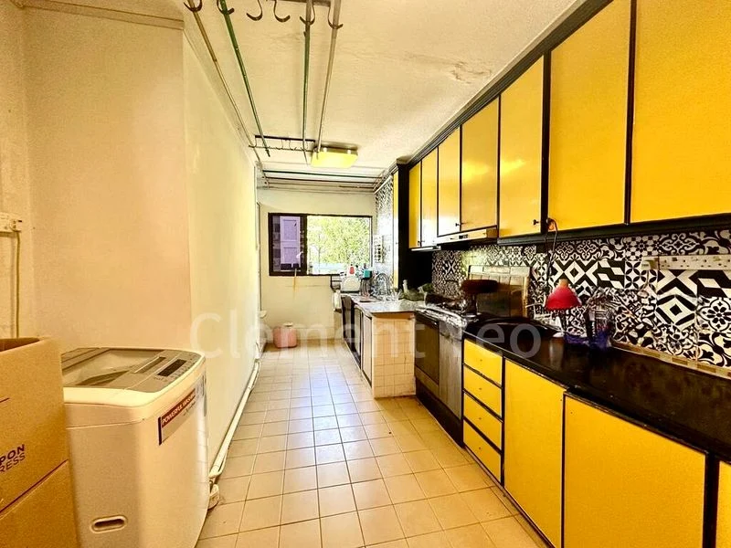 3 Room (3A) HDB for Sale in  260 Bukit Batok East Avenue 4 - Image 2