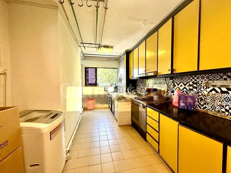 3 Room (3A) HDB for Sale in  260 Bukit Batok East Avenue 4 - Image 1