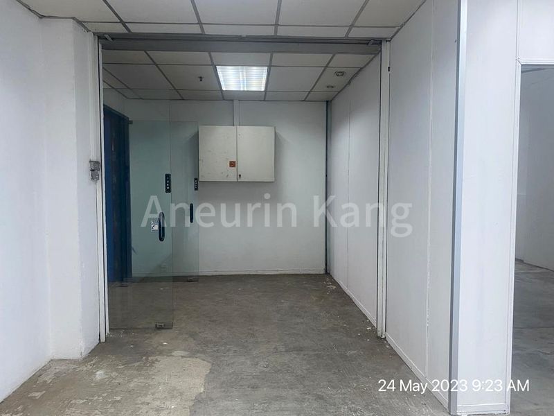 Factory / Workshop (B2) for Rent in  Ruby Industrial Complex - Image 2