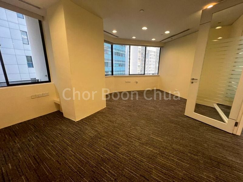 Office for Sale: International Plaza - Image 1