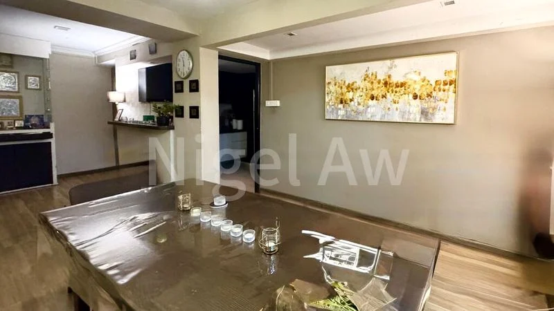 5 Room (5STD) HDB for Sale in 39 Upper Boon Keng Road - Image 1
