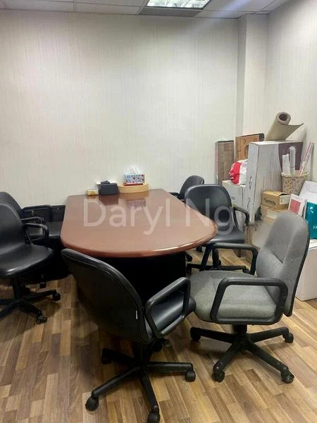 Office for Rent: Textile Centre - Image 3