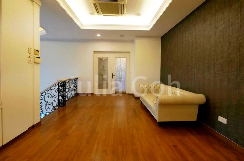 4+1 Bed Bungalow (Landed) for Sale in  Braddell Heights Estate - Image 9