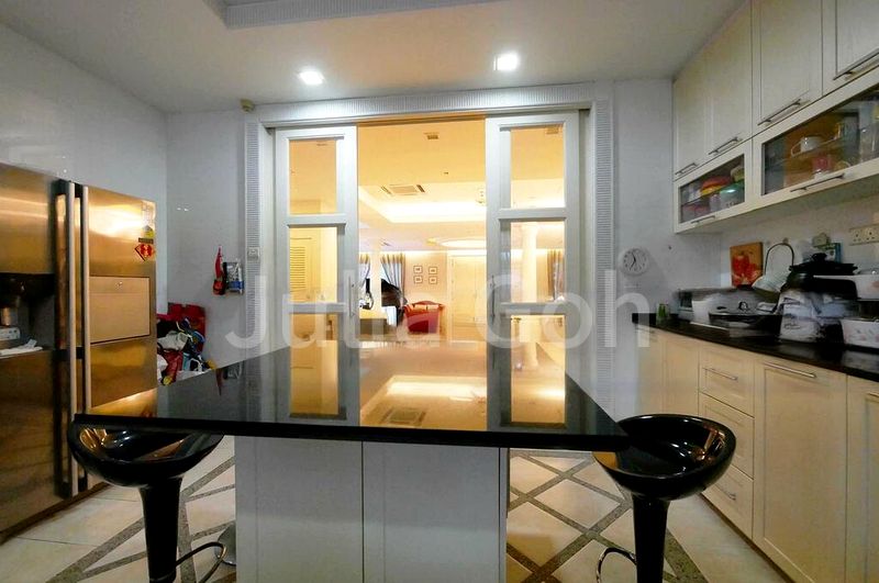 4+1 Bed Bungalow (Landed) for Sale in  Braddell Heights Estate - Image 7