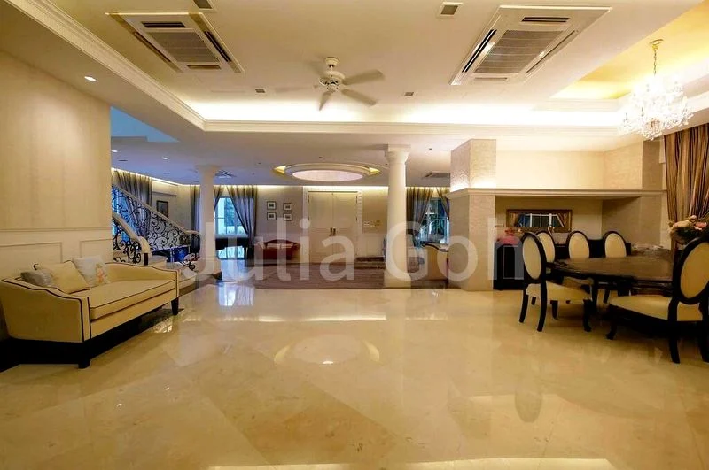 4+1 Bed Bungalow (Landed) for Sale in  Braddell Heights Estate - Image 5