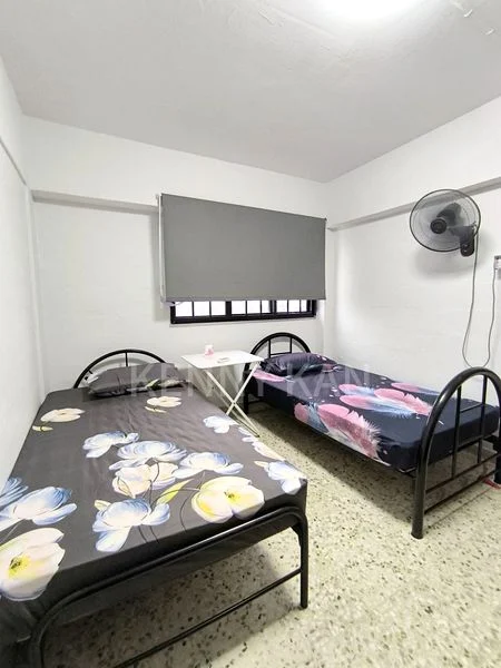 Common Room (HDB) for Rent in  208 Ang Mo Kio Avenue 1 - Image 1