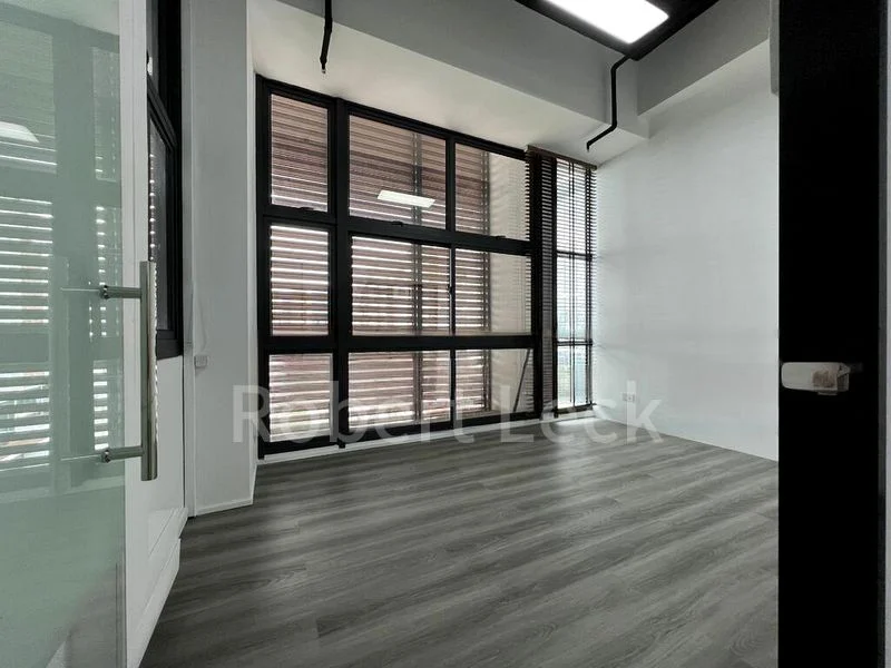 Light Industrial (B1) for Rent: Primz Bizhub - Image 2