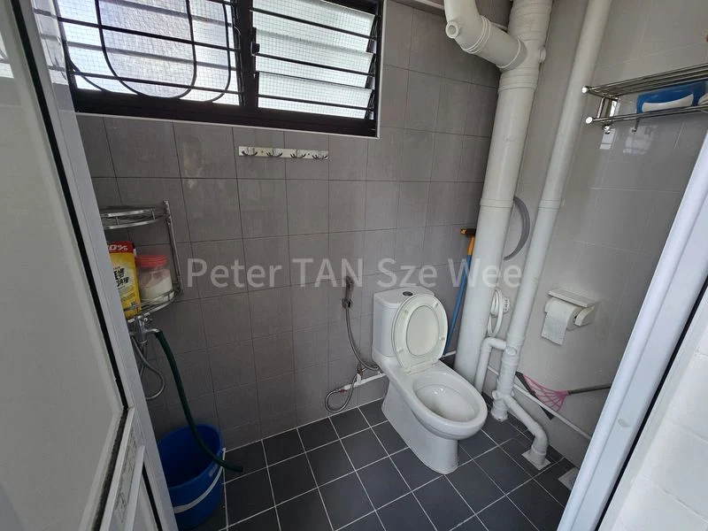 Common Room (HDB) for Rent in  338 Bukit Batok Street 34 - Image 5