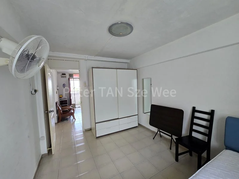 Common Room (HDB) for Rent in  338 Bukit Batok Street 34 - Image 4