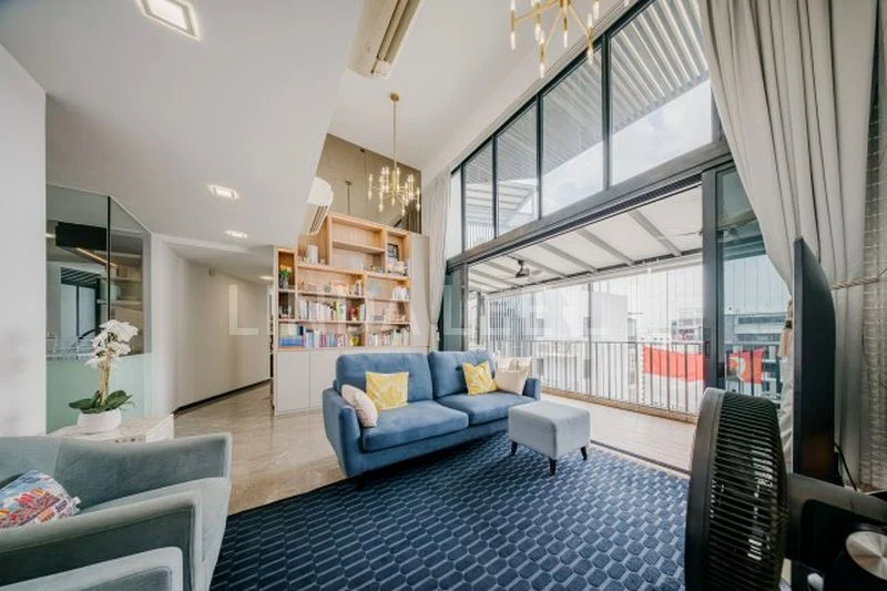 3 Bed Condo for Sale in  River Isles - Image 3