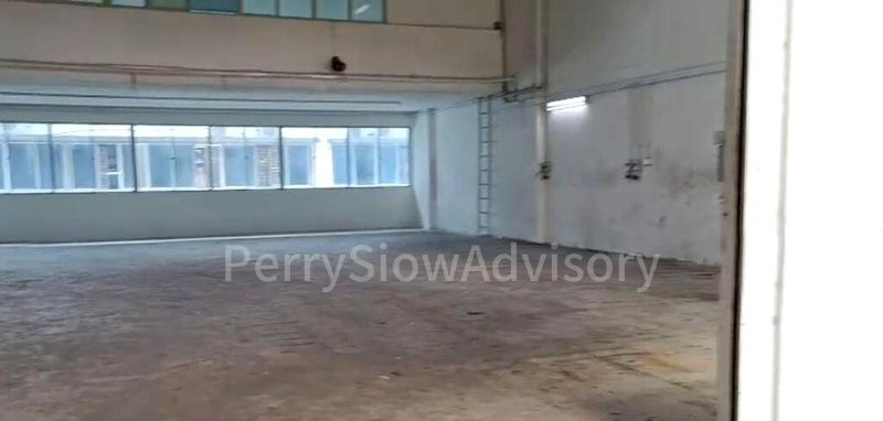 Light Industrial (B1) for Sale: North Link Building - Image 2