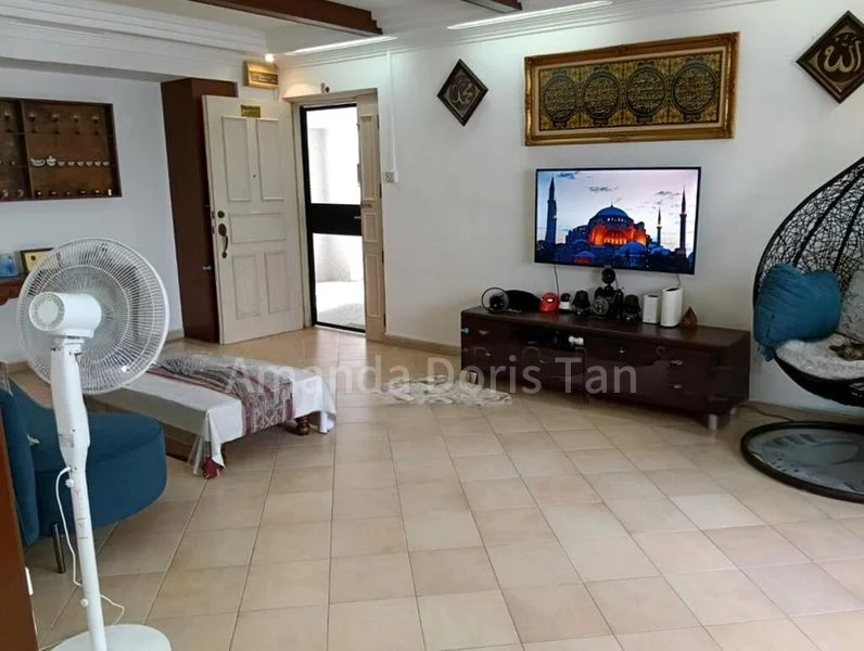 5 Room (5I) HDB for Sale in  786D Woodlands Drive 60 - Image 3