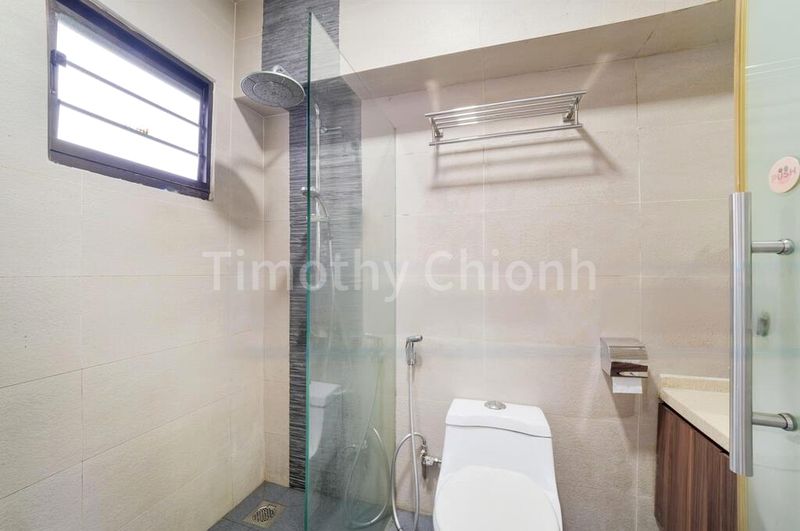 Executive HDB for Sale in  143 Rivervale Drive - Image 8