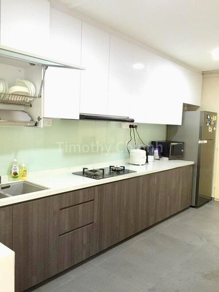 Executive HDB for Sale in  143 Rivervale Drive - Image 4