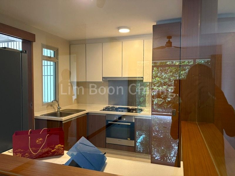 3 Bed Condo for Rent in The Raintree - Image 6