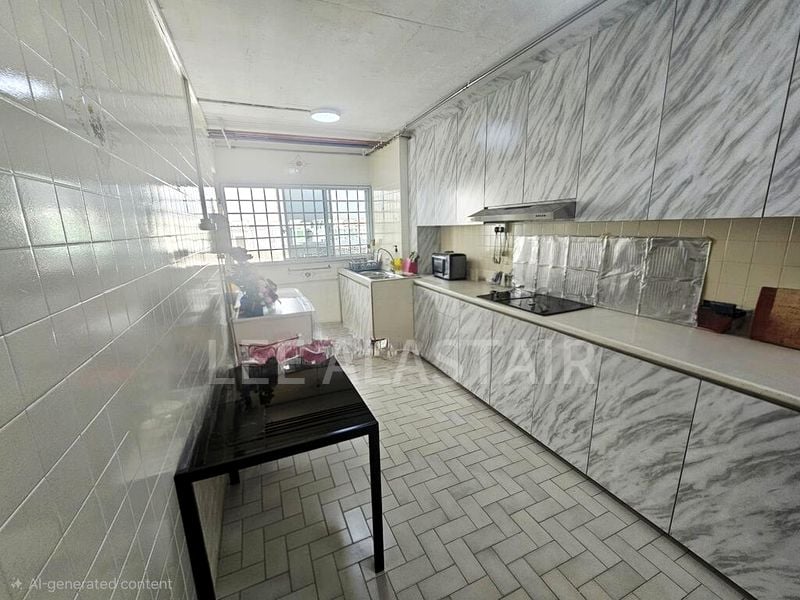 4 Room (4NG) HDB for Sale in 237 Yishun Ring Road - Image 3