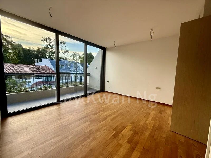 5 Bed Terraced House (Landed) for Sale in  Regent Villas - Image 15