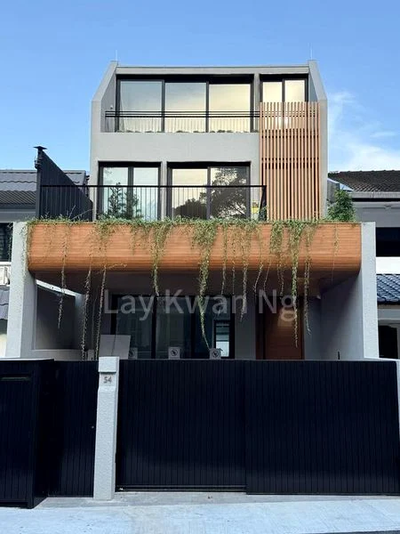 5 Bed Terraced House (Landed) for Sale in  Regent Villas - Image 12