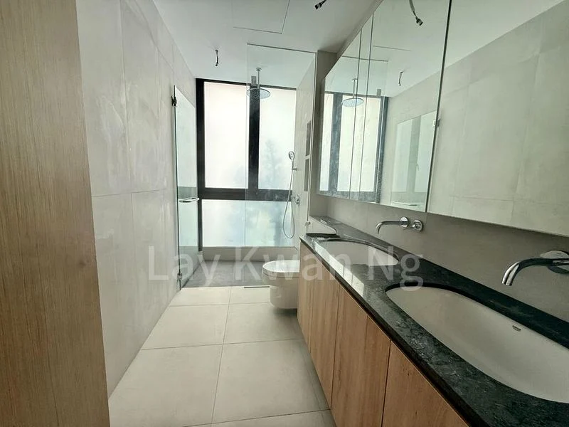 5 Bed Terraced House (Landed) for Sale in  Regent Villas - Image 13