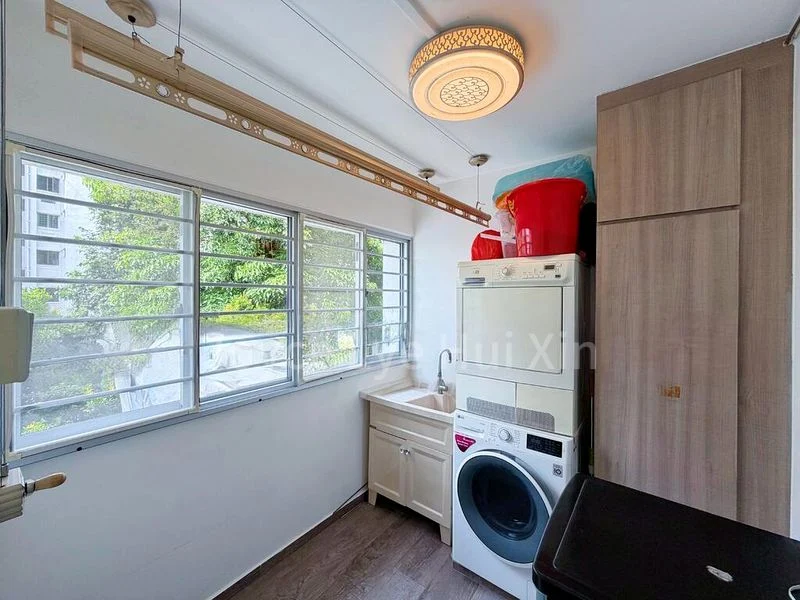 Jumbo HDB for Sale in 434 Ang Mo Kio Avenue 10 - Image 11