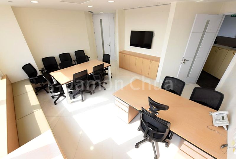 Office for Rent: Parkway Centre - Image 3
